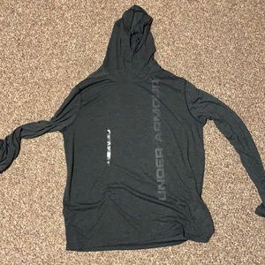 Under Armour Long Sleeve shirt with hood